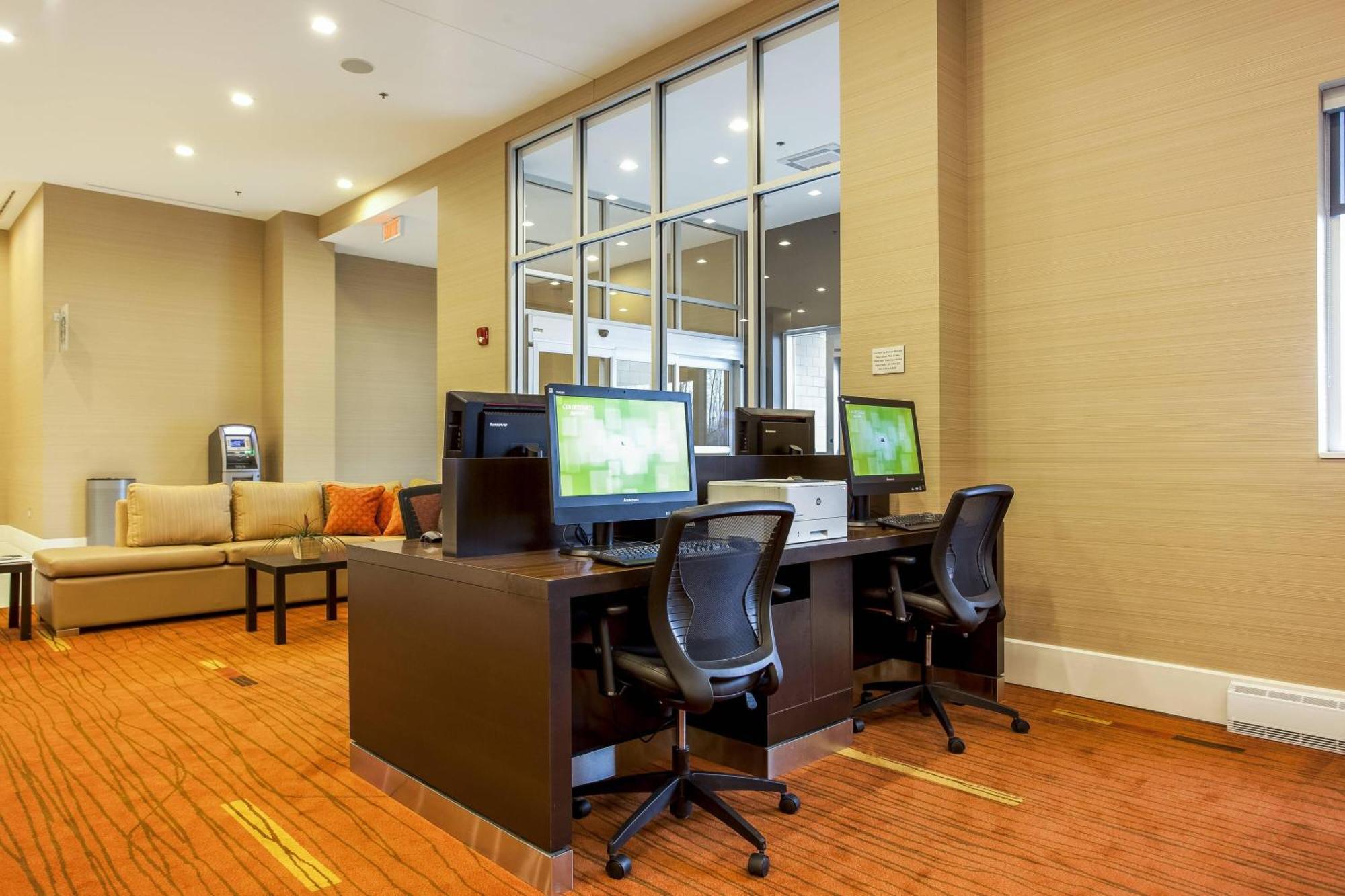 Hotel Courtyard By Marriott Montreal West Island/Baie D'Urfe Exteriér fotografie