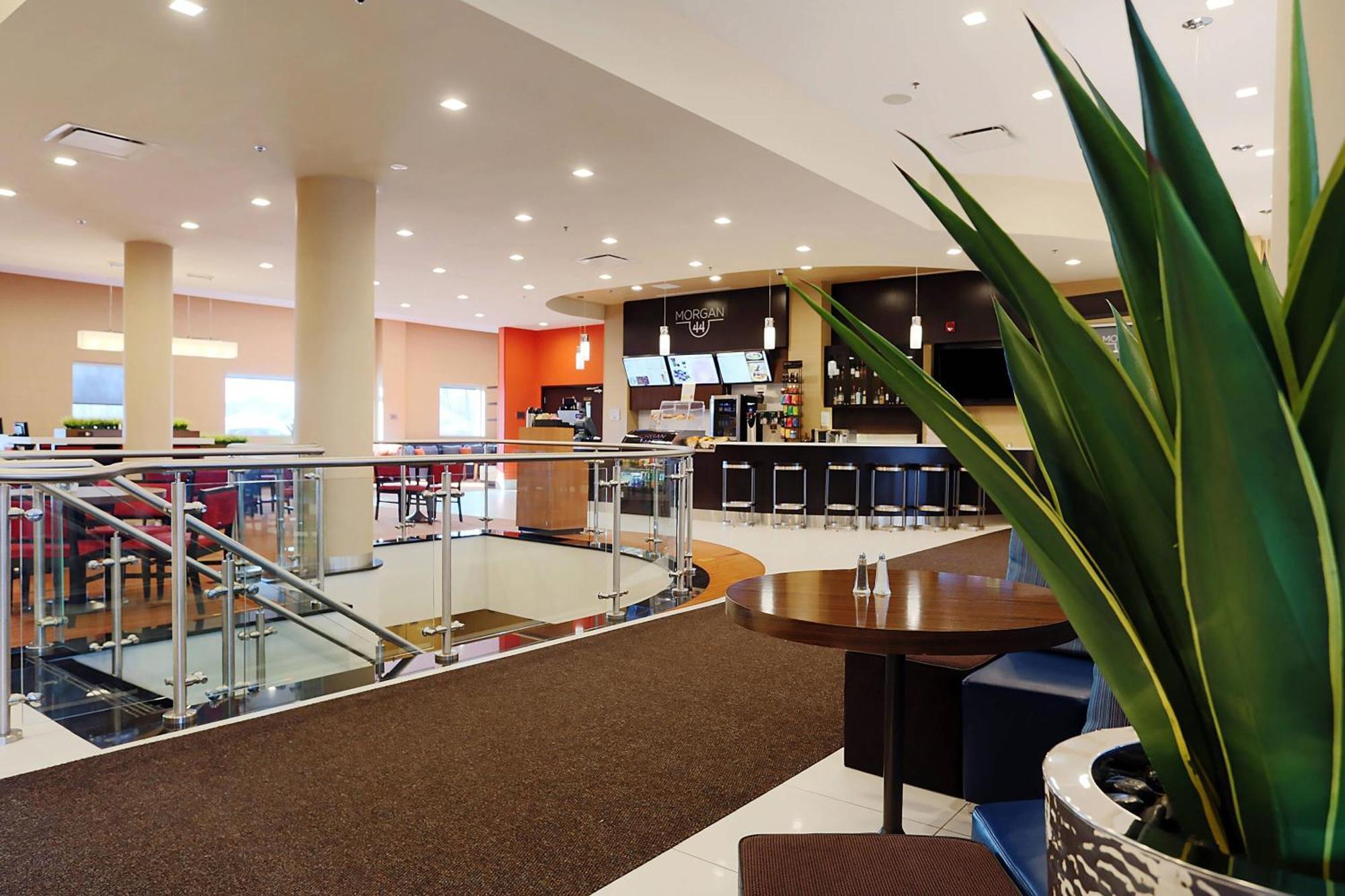 Hotel Courtyard By Marriott Montreal West Island/Baie D'Urfe Exteriér fotografie